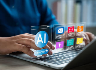 Beginnende belegger in cryptovaluta verwerft kennis van geautomatiseerde AI-gestuurde handelsuitvoering