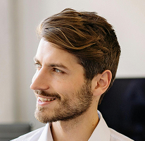 Portret van Michael Brennan, technologieleider in fintech en cryptocurrency, in zijn rol als CTO